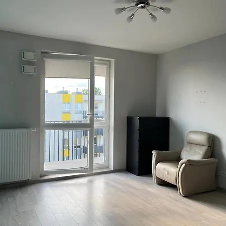 Samodzielne Mieszkanie Na Osiedlu Nowy Rakow Apartment